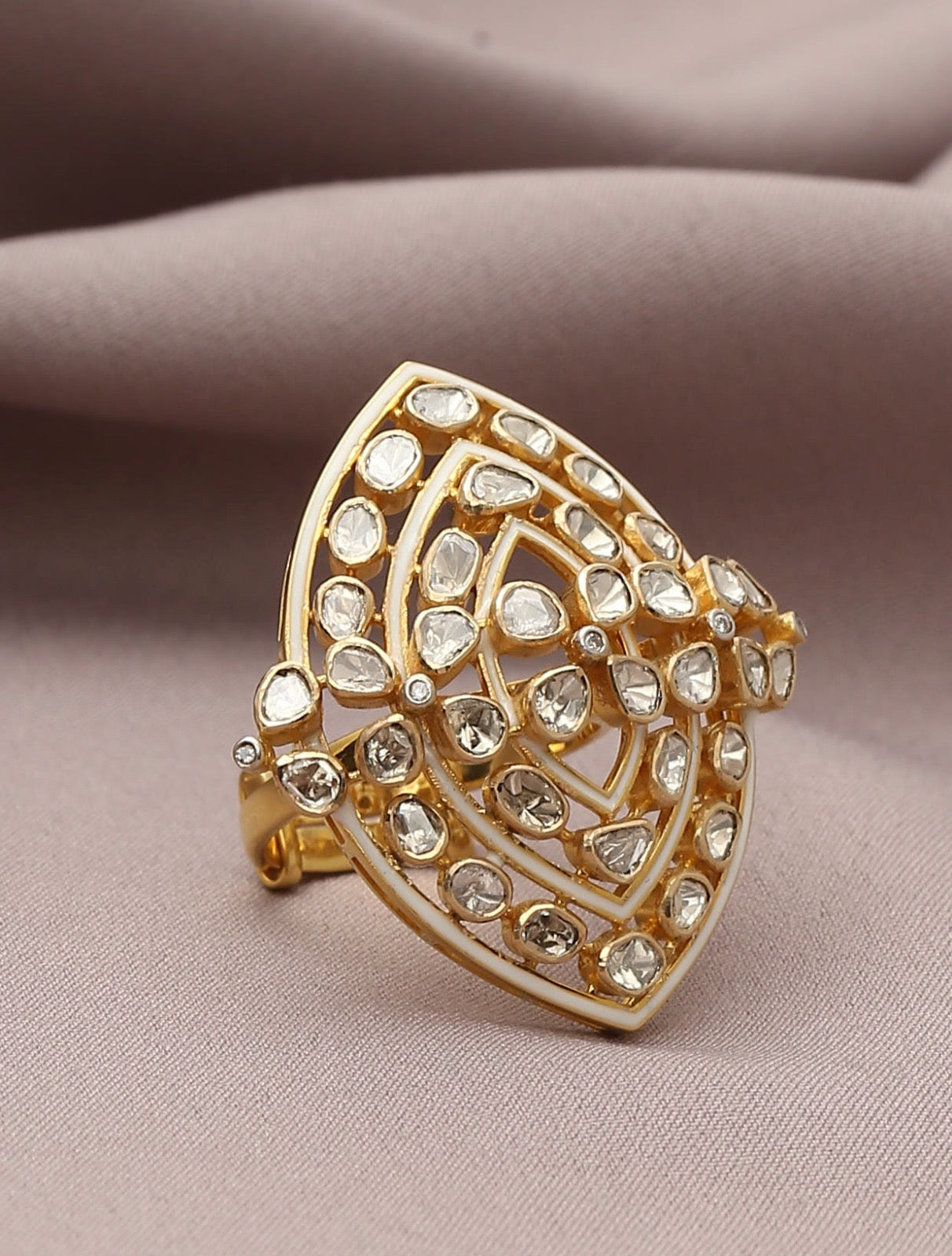Royal Navette Ring