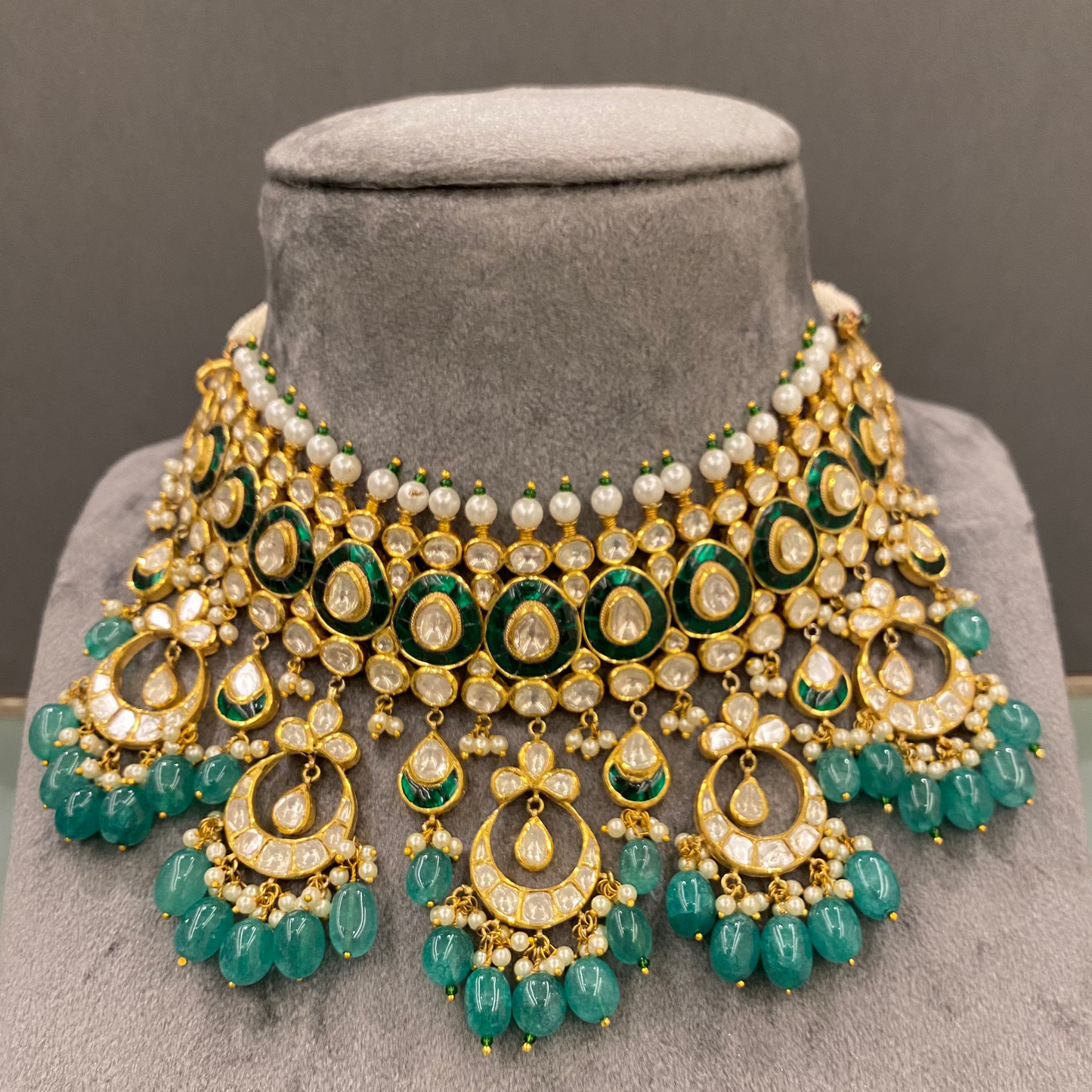 Heena Green Necklace Set
