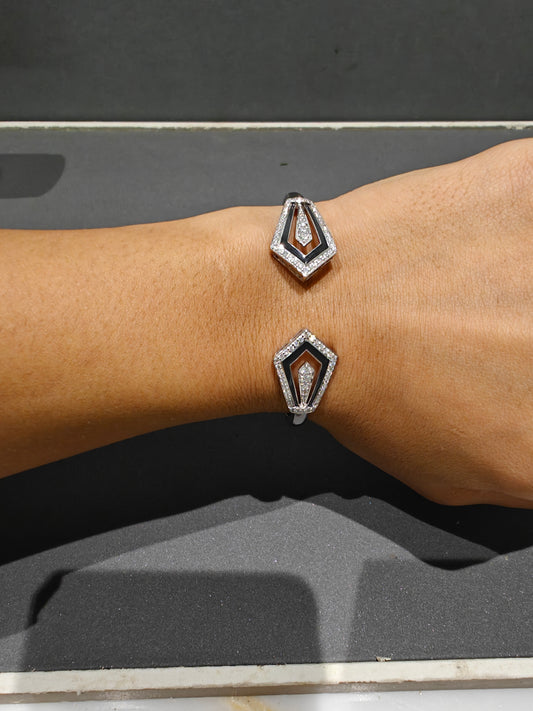 Lisa Hype Twist Bracelet